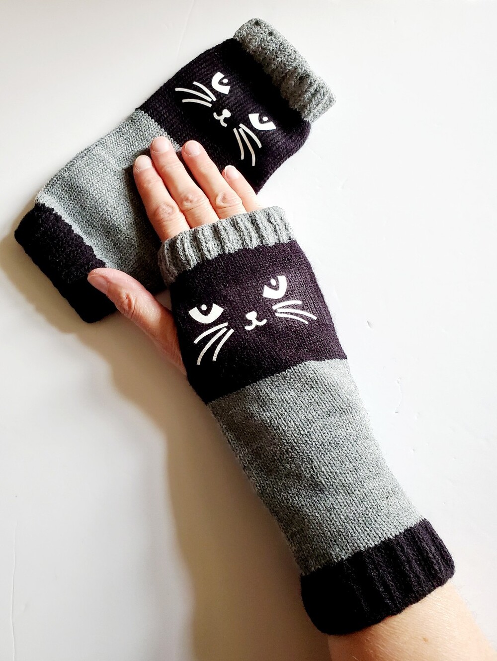 Knitted Fingerless Cat Gloves